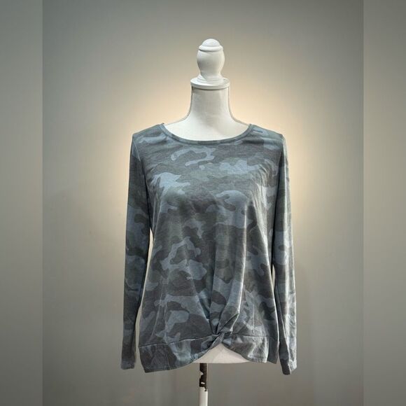 Gray Jane & Delancey Camo Twist Hem L/S Top Size M EUC - Picture 1 of 7